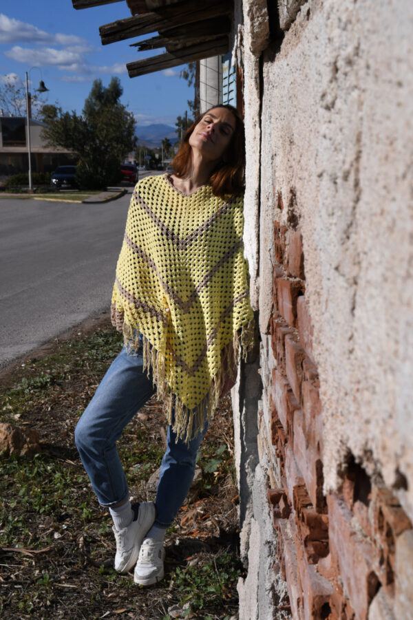 ponjo-no-sleeves-granny